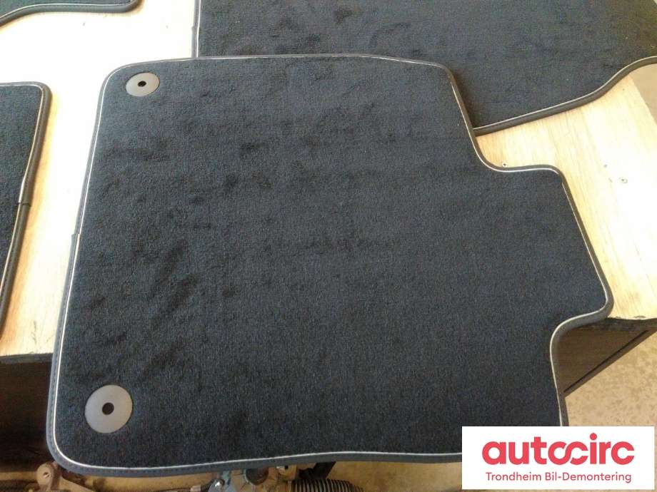 Gulvmatte sett til Škoda Enyaq 2021-->>  (..|5LB863011D|5LB863011D JXX|5LB864435C| 5LB864436C| 5LA864451B| 5LA864452B)