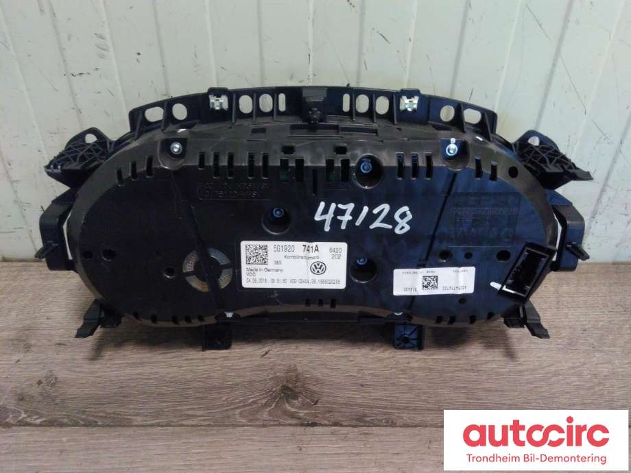 Instrumentpanel til VW Golf VII 2012-2017 (Fase 1)  (..|5G1920741A|5G1 920 741 A|)