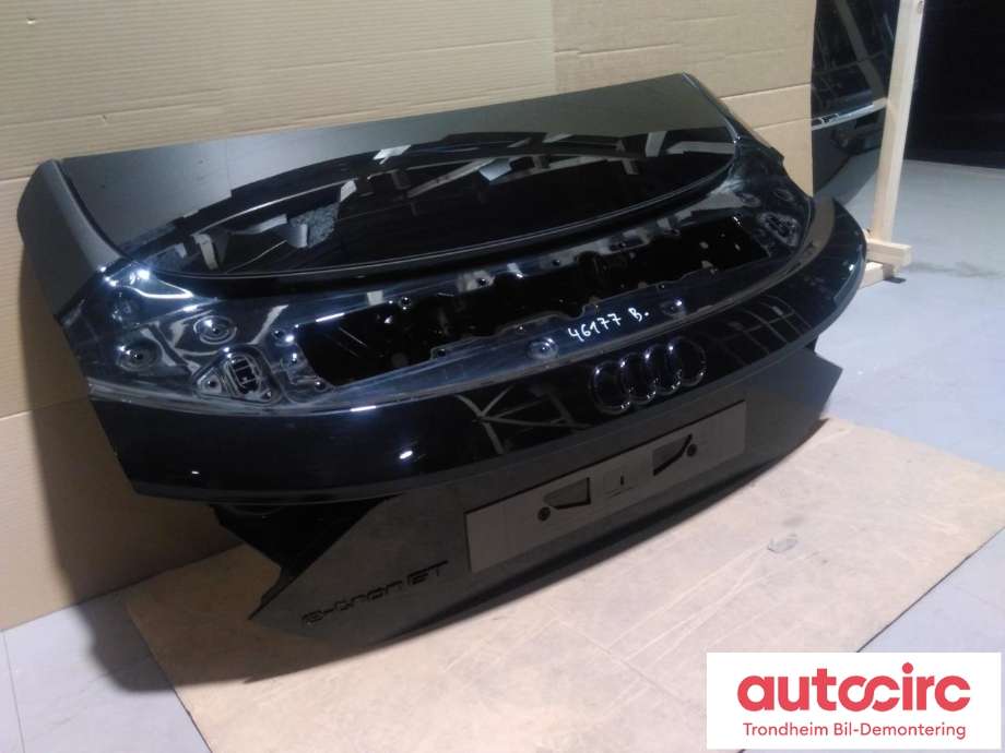 Bakluke til Audi e-tron GT 2021-->>  (..|4J3827025B|4J3 827 025 B|)