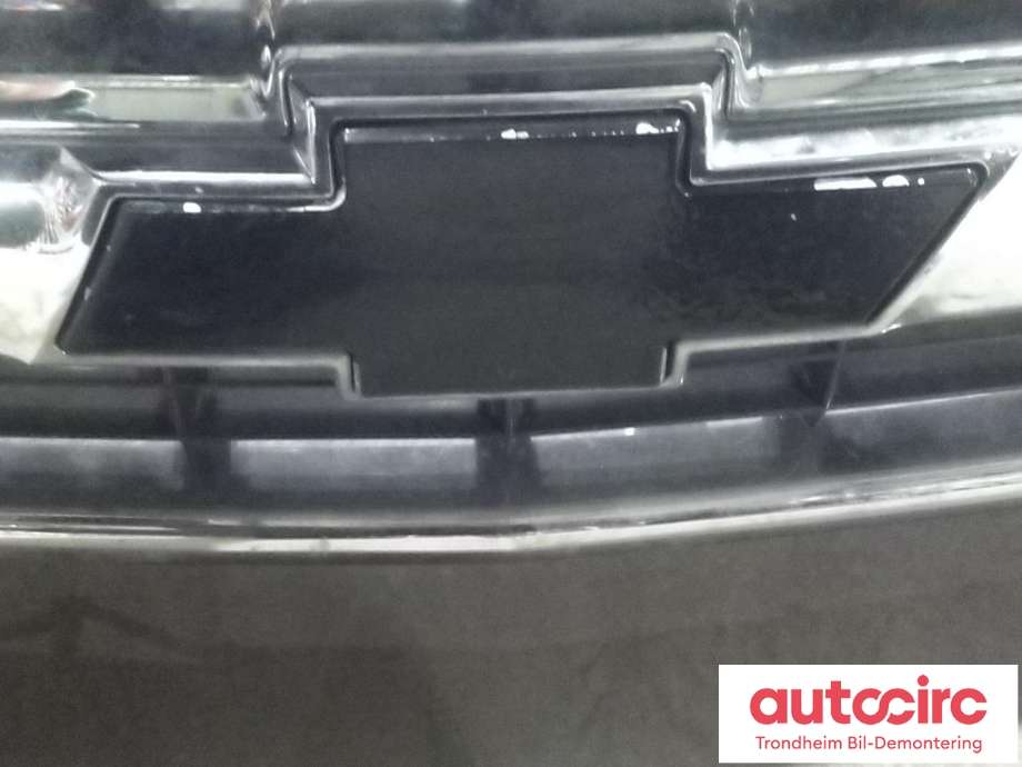 Grill til Chevrolet Suburban 2002-2006  (GM|...|)