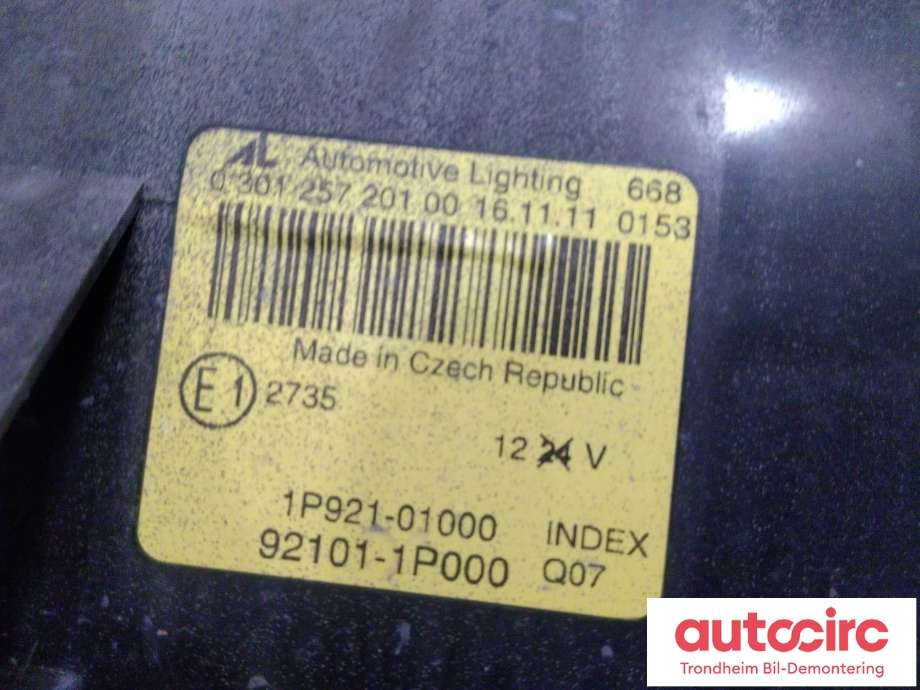 Frontlykt venstre halogen til Kia Venga 2010-2017  (AUTOMOTIVE LIGHTING|92101-1P000|921011P000|1P921-01000| 030125720100)