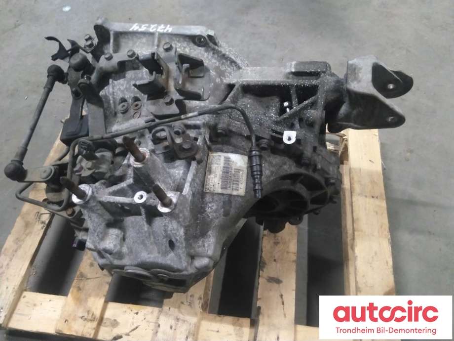 Girkasse 4WD hovedkasse til Mitsubishi ASX 2010-2019  (MITSUBISHI|2500A392|W6MBA-1-UTZ|)