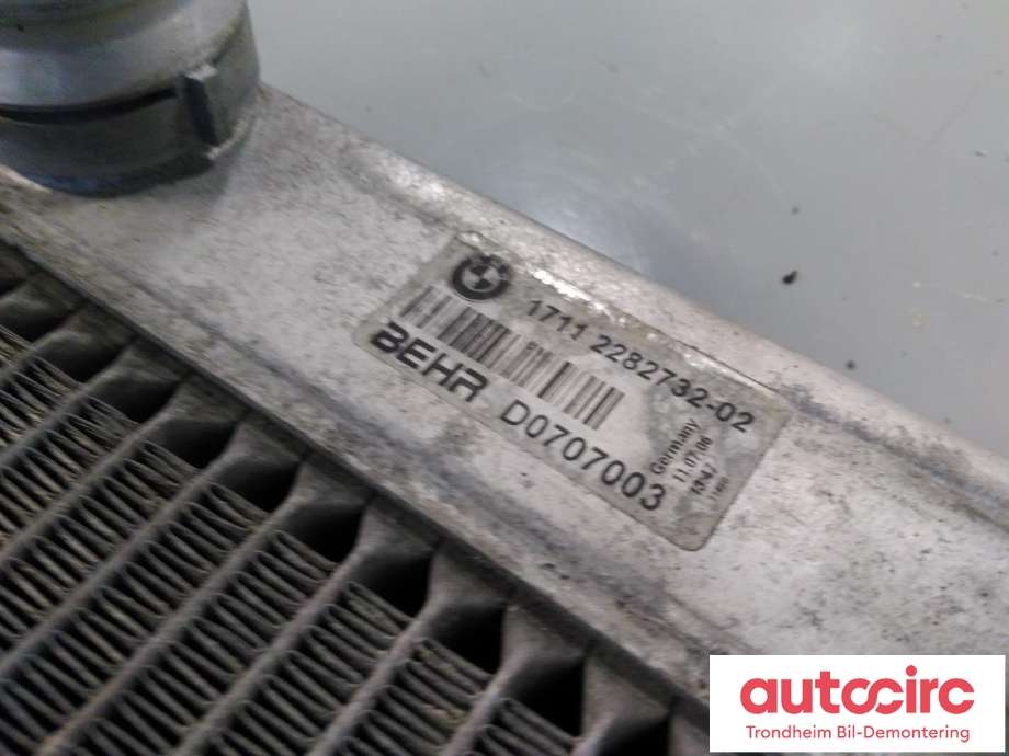 Radiator (automat gir) til BMW M5 2005-2010 (E60) (E60) (BEHR|17112282732|2282732|D0707003)