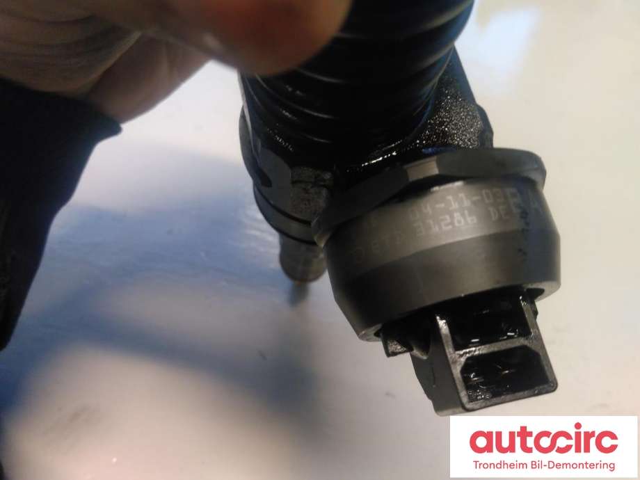 Dyse innsprøyting diesel til VW Transporter / Caravelle 2003-2009 (Fase 1) (T5) (T5) (BOSCH|038130073AG|038 130 073 AG|0414720215)