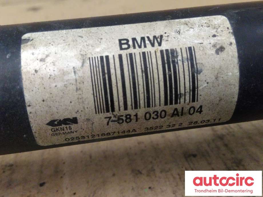Drivaksel høyre bak, bensin/automat til BMW 5-Serie 2010-2017 (F10/F11) (F10/F11) (..|7581030|33207606568|33 20 7 606 568)