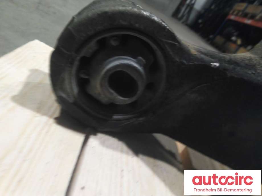 Kardang klokke foran til Nissan Navara 2005-2010 (Fase 1) (D40) (D40) (NISSAN|38500EA500|38100EA580|)