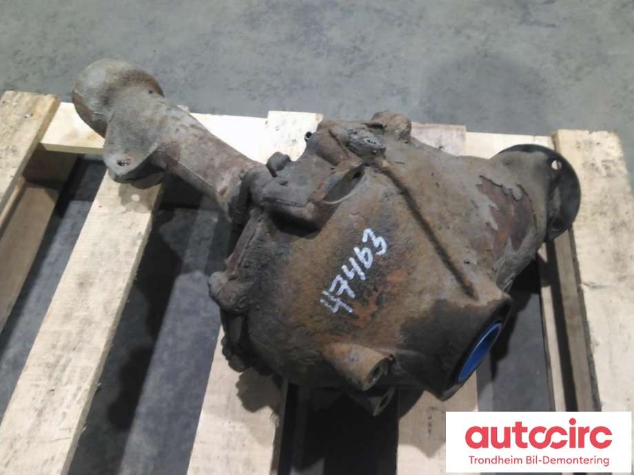 Kardang klokke foran til Toyota Land Cruiser 120 2002-2009  (TOYOTA|411103D450|4120180197|)