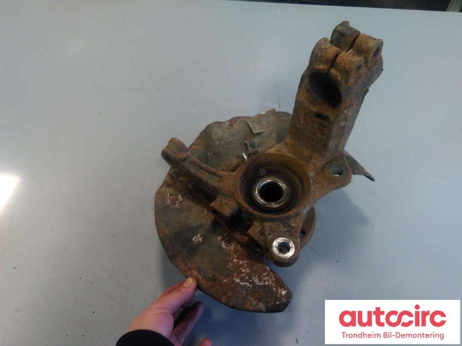 Hjulspindel venstre foran til VW Transporter / Caravelle 2003-2009 (Fase 1) (T5) (T5) (DIESEL/MANUELL|7H0407257G|7H0 407 257 G|)