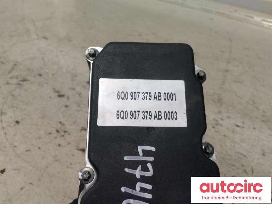 ABS sentral til Škoda Fabia 2000-2007 (Type I)  (BOSCH|6Q0907379AB|6Q0614417Q|6Q0614417AG|0265800362)
