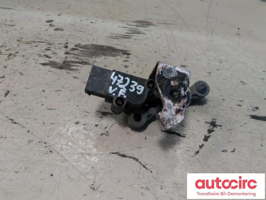Sensor nivå, venstre foran til Land Rover Range Rover Sport, 2013-->>  (...|CPLA3D026AA)
