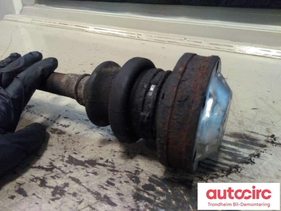 Drivaksel venstre bak, diesel/automat til Mercedes E-Klasse 2000-2002 (Fase 2) (W210) (W210) (...|A2103501056|A2103500102|)