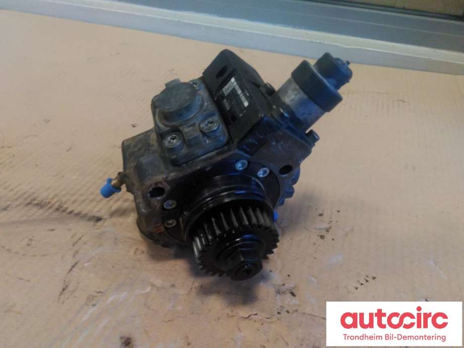 Dieselpumpe til Opel Vivaro B, 2014-2019  (BOSCH|95517997)