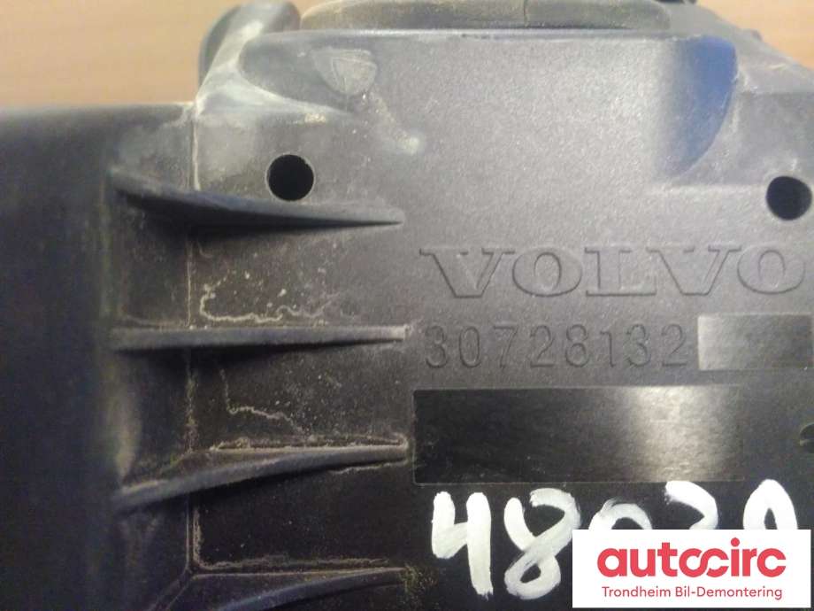 Sikringsboks motorrom til Volvo XC90 2002-2006 (Type I, Fase 1) (..|30728132|8637669|)