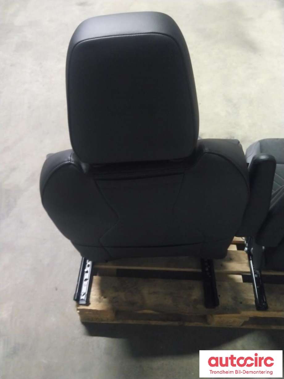 Sete foran venstre til VW ID.5 2022-->>  (VW AG|5WA881105D|)