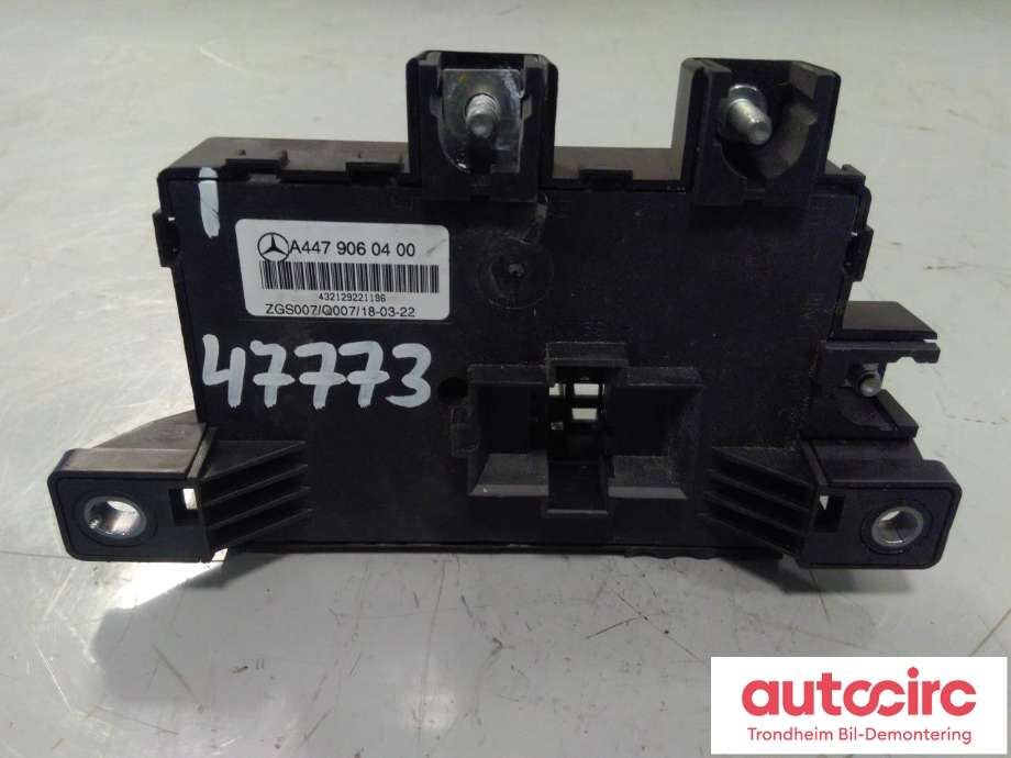 Styreenhet batteri til Mercedes Vito 2014-->> (W447) (W447) (...|A4479060400|A 447 906 04 00|)