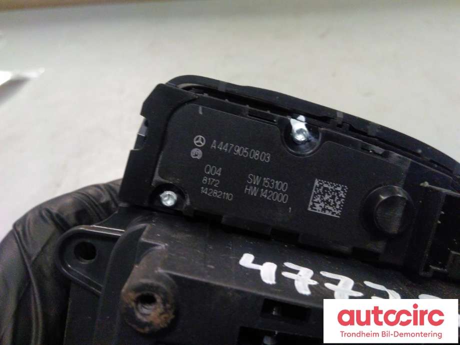 Bilstereo navigasjon betjeningspanel til Mercedes Vito 2014-->> (W447) (W447) (CONTINENTAL|A4479000208|A 447 900 02 08|A2059004819)