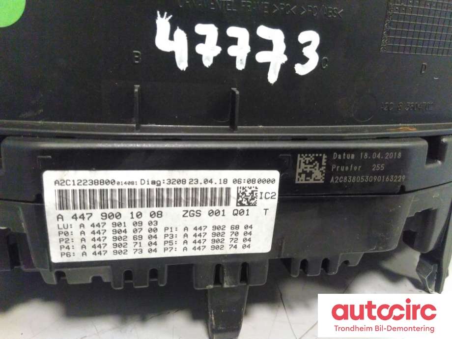 Instrumentpanel til Mercedes Vito 2014-->> (W447) (W447) (...|A4479001008|A4479008109|A4479004111)