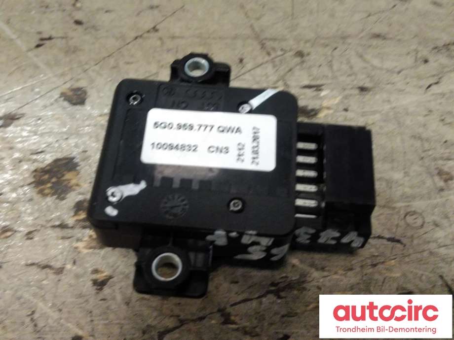Bryterpanel førersete til Škoda Superb 2015-->> (Type III) (...|5G0959777AQWA|5G0 959 777 A QWA|5G0959777A)