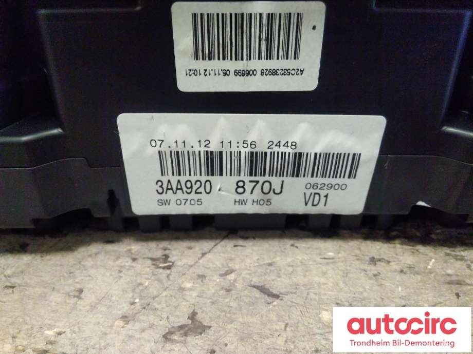 Instrumentpanel til VW Passat 2011-2015 (B7) (B7) (VDO|3AA920870J|)