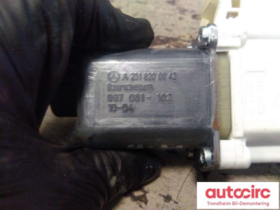 Ruteheis, kun motor, høyre foran til Mercedes GL 2006-2012 (X164) (X164) (BOSCH|A2518200842|0130822272|)
