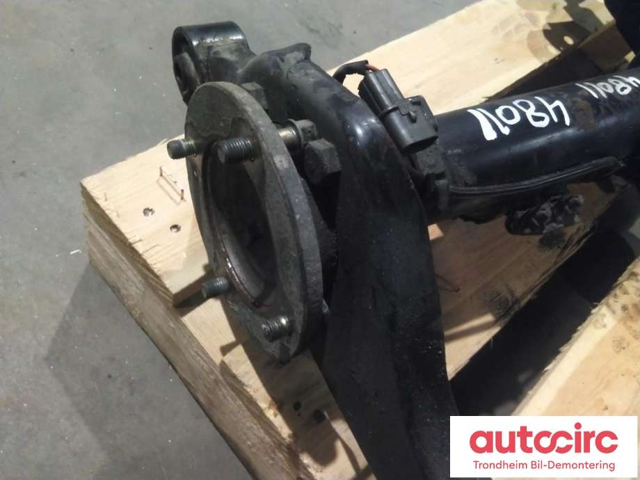 Kardang klokke foran til Mitsubishi Pajero 2000-2006 (Type III)  (MITSUBISHI|MR548646|)