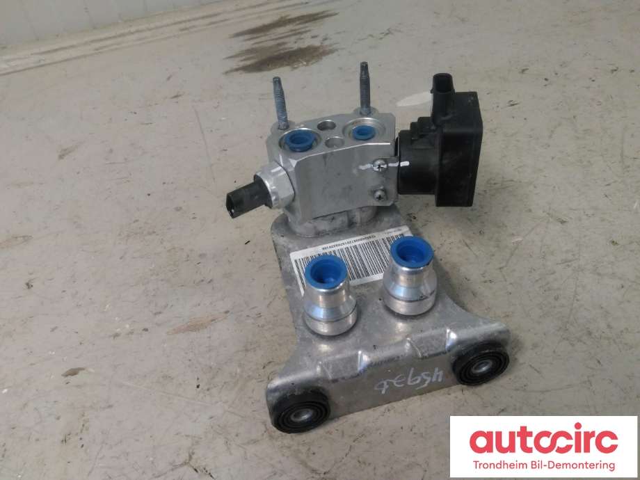 Aircondition diverse til Mercedes EQC, 2019-->>  (MODINE|A2938300601)