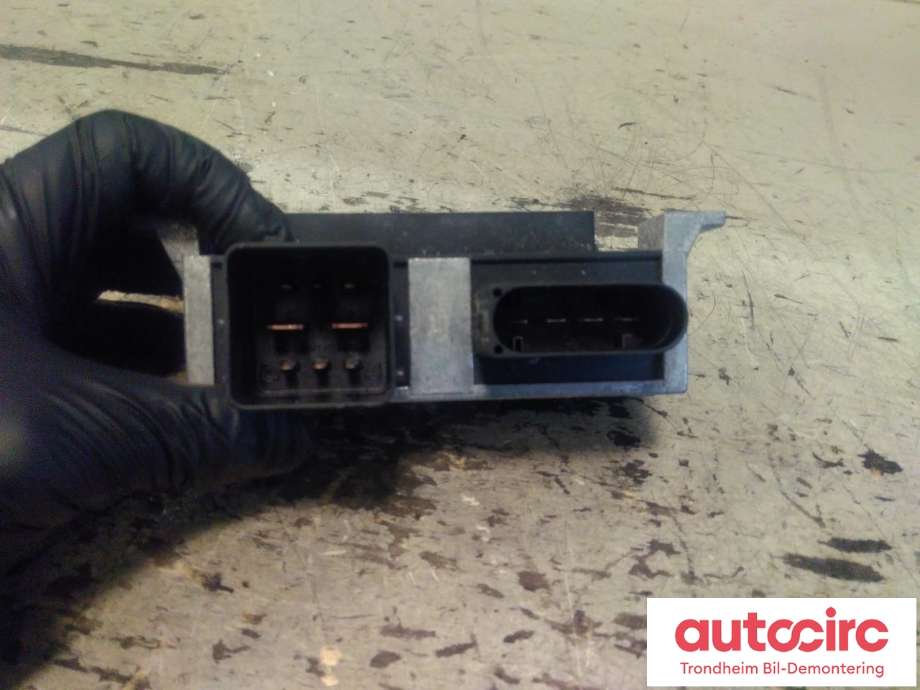 Rele diverse til Renault Scenic 2016-2019 (Type IV)  (NAGARES|271206395R|)