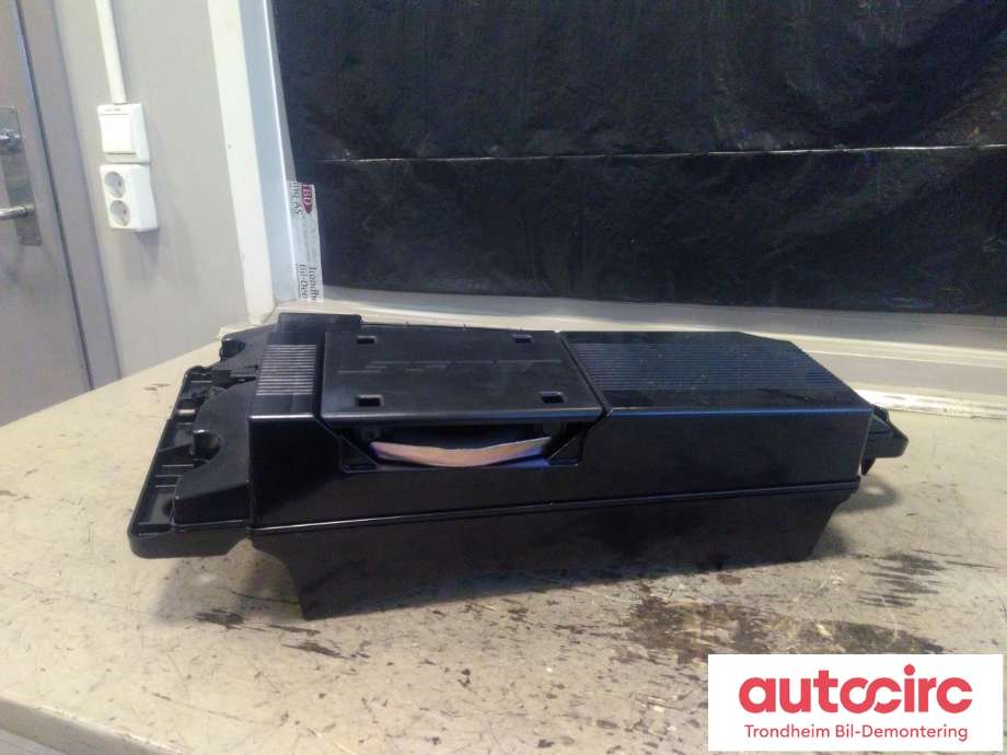 Bilstereo sub-woofer til Renault Scenic 2016-2019 (Type IV)  (BOSE|281700926R|)