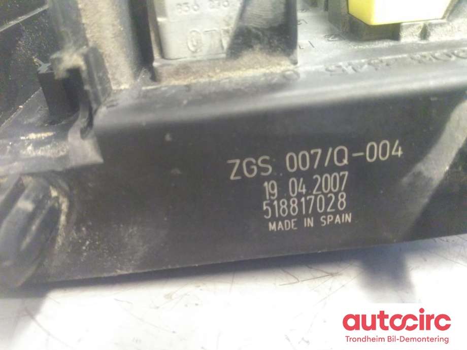 Sikringsboks til VW Crafter 2006-2011 (Type I, Fase 1) (..|2E0937615|2E0937615B|A9065450401| 518817028)