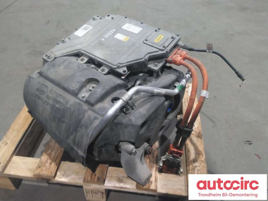 Motor elbil foran til XPeng P7, 2021-->>  (JJE/XPENG MOTORS|TZ220XS529)