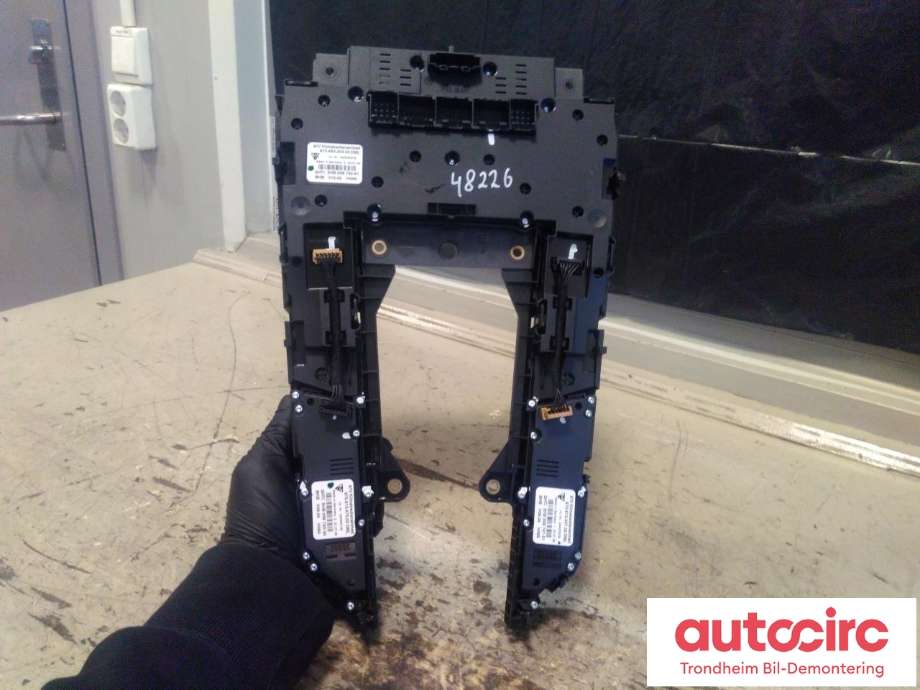 Varmeapparat betjening til Porsche Panamera 2009-2017 (Type I) (970) (970) (BHTC|97065320304|97061347002|97065320335)
