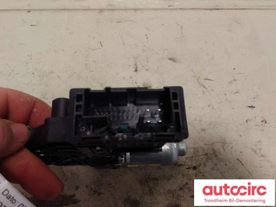 Ruteheis, kun motor, venstre bak til Polestar 2 2020-->>  (MITSUBA|32283266|31349758|966264-102)