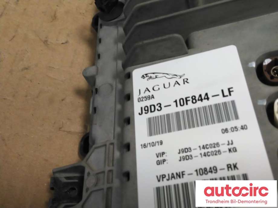Instrumentpanel til Jaguar I-PACE 2018-->>  (..|J9D3-10F844-LF|4K8236|J9D310F844LG)