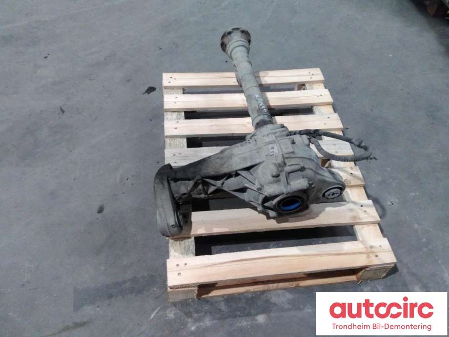 Kardang klokke foran til VW Amarok 2010-2016 (Type I, Fase 1)  (ZF|0C1409505N|0C1409506C|)