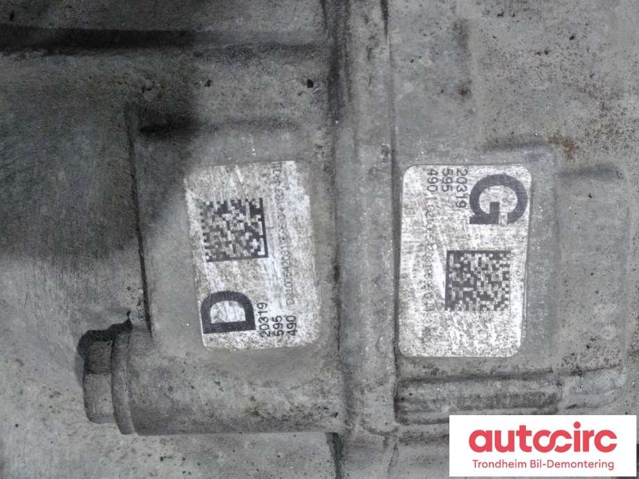 Kardang klokke foran til VW Amarok 2010-2016 (Type I, Fase 1)  (ZF|0C1409505N|0C1409506C|)