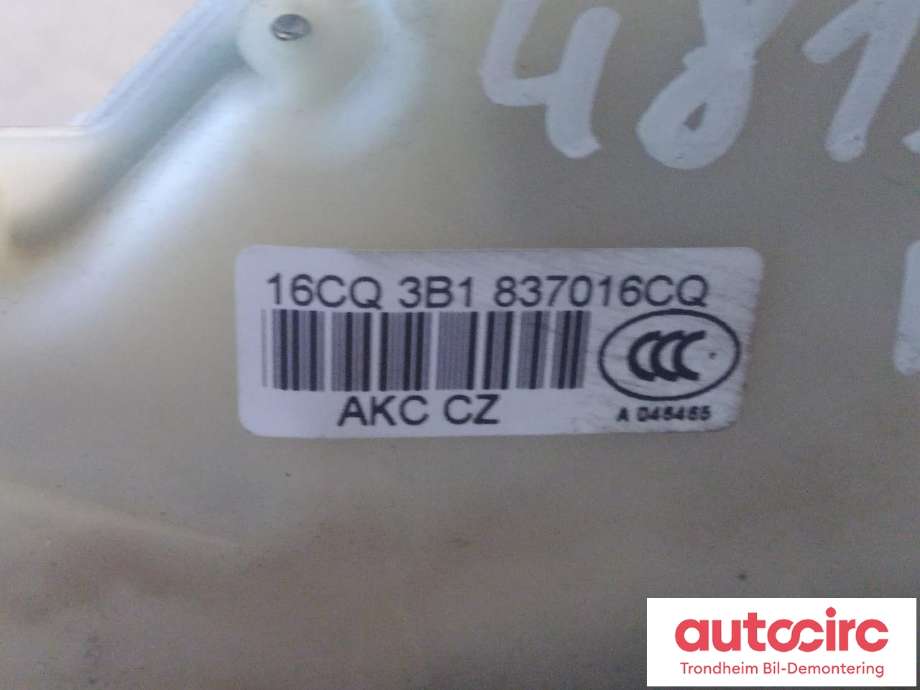 Låsekasse høyre foran til VW Transporter / Caravelle 2015-2019 (T6) (T6) (..|3B1837016CQ|3B1 837 016 CQ|7E1837016B)