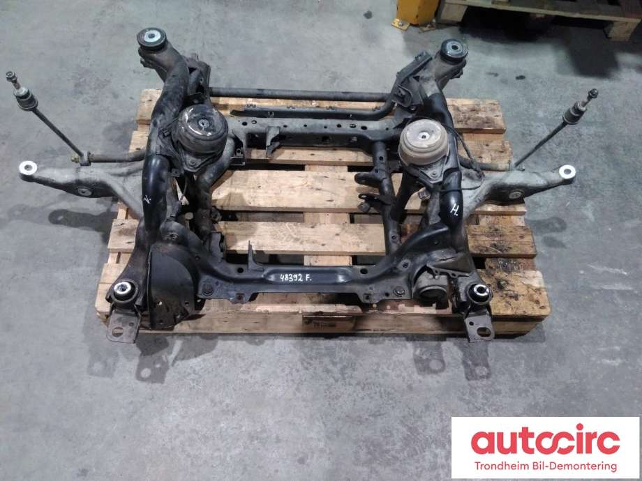 Travers foran hoved til Mercedes ML 2011-2015 (Fase 1) (W166) (W166) (..|A1663300800|A1663302200|)