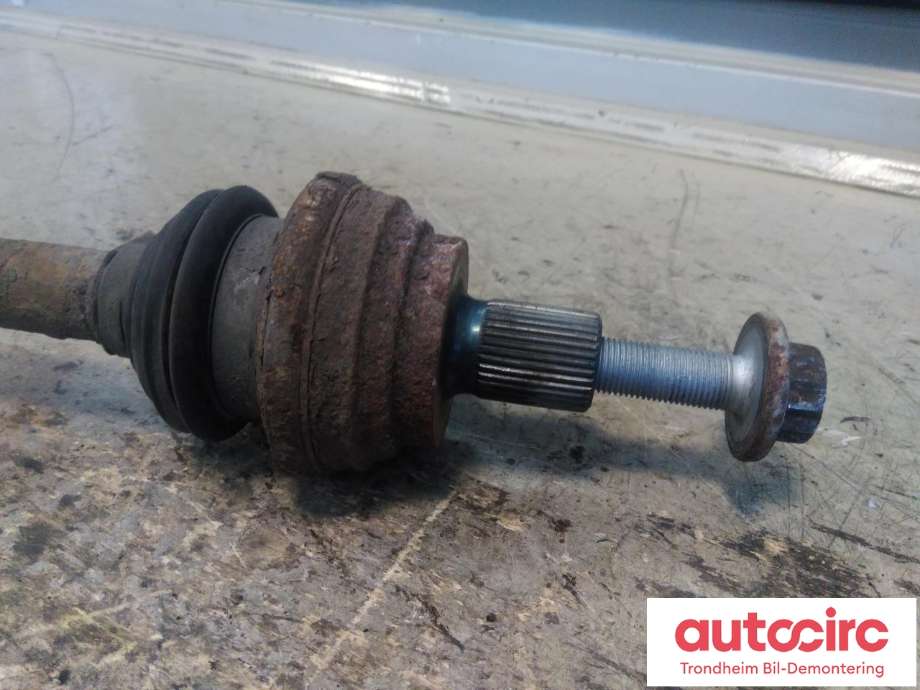 Drivaksel høyre bak, diesel/automat til VW Tiguan 2011-2016 (Type I, Fase 2)  (..|1K0501204F|1K0501204FX|)