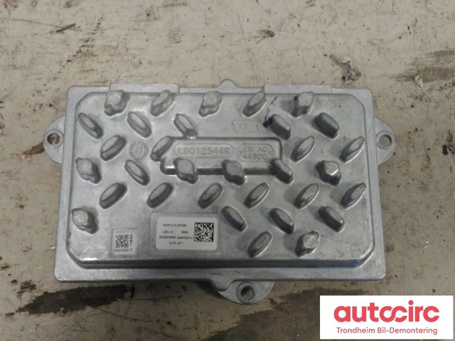 Styreenhet LED til Peugeot e-2008, 2019-->>  (HØYRE SIDE|1674248880)