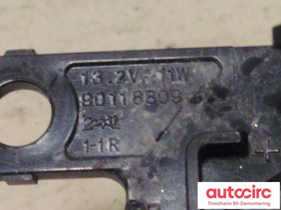 Tåkelykt høyre foran til Peugeot e-2008 2019-->>  (..|90118809|9831303680|)