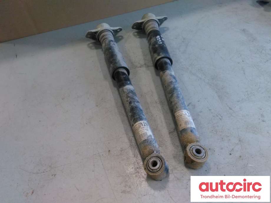 Støtdemper bak til VW Tiguan 2011-2016 (Type I, Fase 2)  (BEGGE SIDER|5N0512011BJ|5N0513049BA|5N0 513 049 BA)