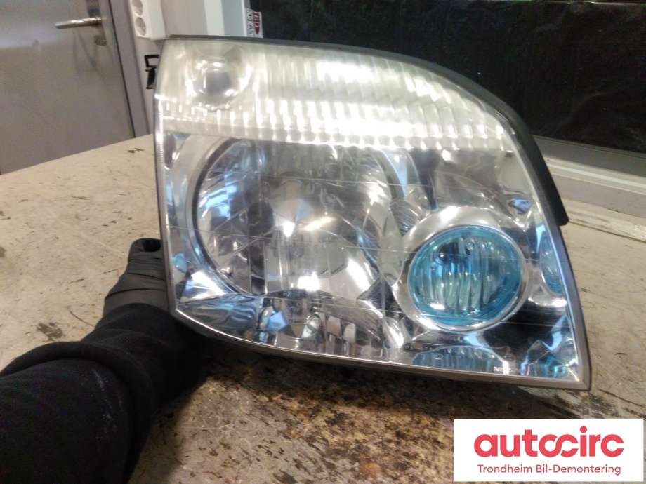 Frontlykt høyre halogen til Nissan X-Trail 2002-2007 (T30) (T30) (...|260108H925|260108H90A|)