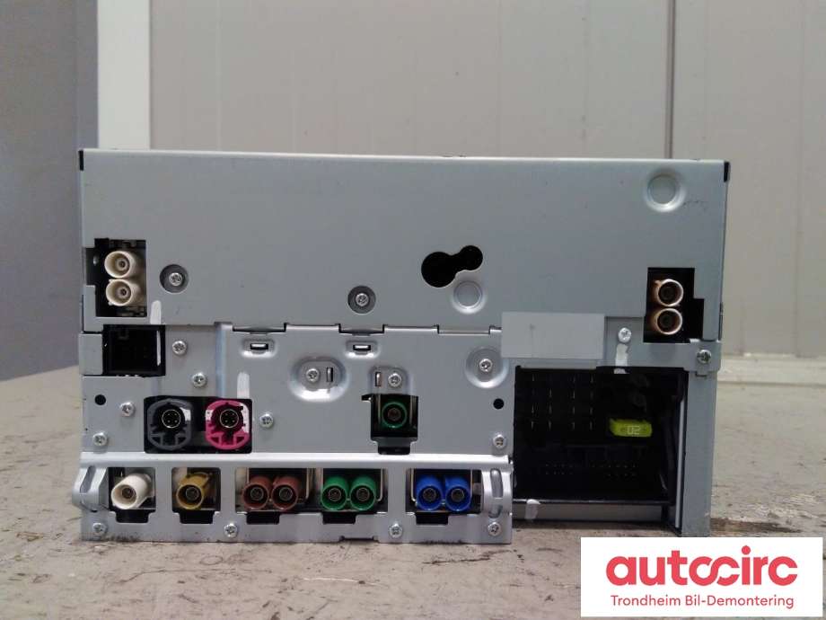 Bilstereo navigasjon spiller til Mercedes ML 2011-2015 (Fase 1) (W166) (W166) (..|A1669007003|A1669009903|A1669006605)