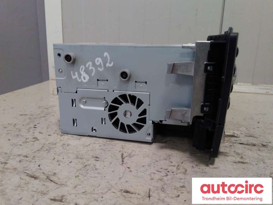 Bilstereo navigasjon spiller til Mercedes ML 2011-2015 (Fase 1) (W166) (W166) (..|A1669007003|A1669009903|A1669006605)
