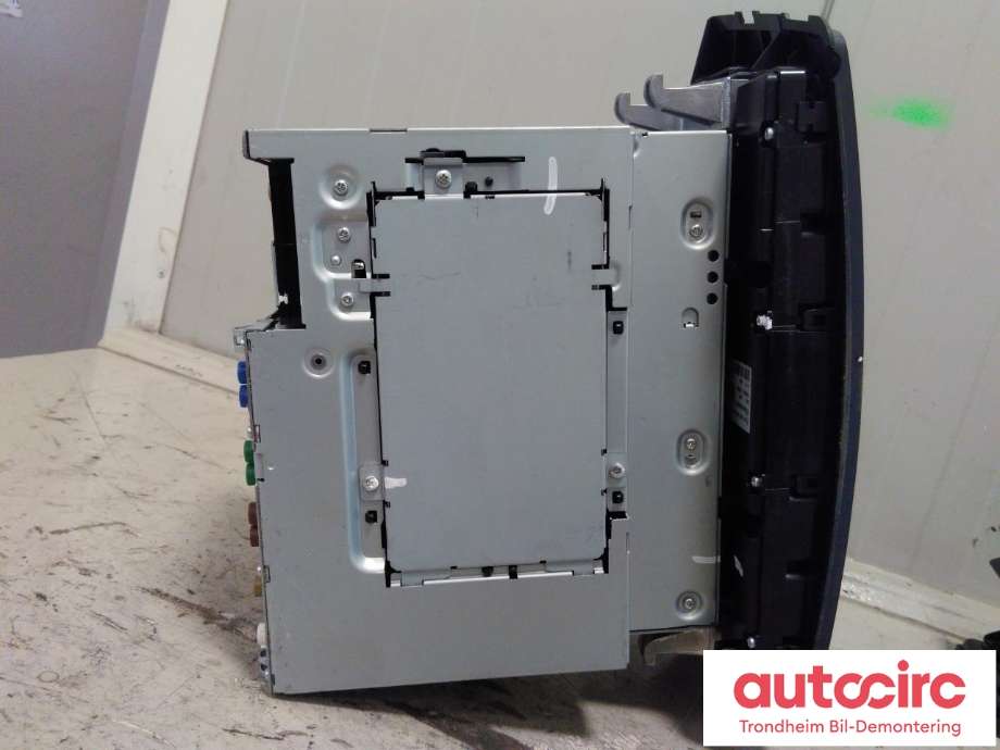 Bilstereo navigasjon spiller til Mercedes ML 2011-2015 (Fase 1) (W166) (W166) (..|A1669007003|A1669009903|A1669006605)