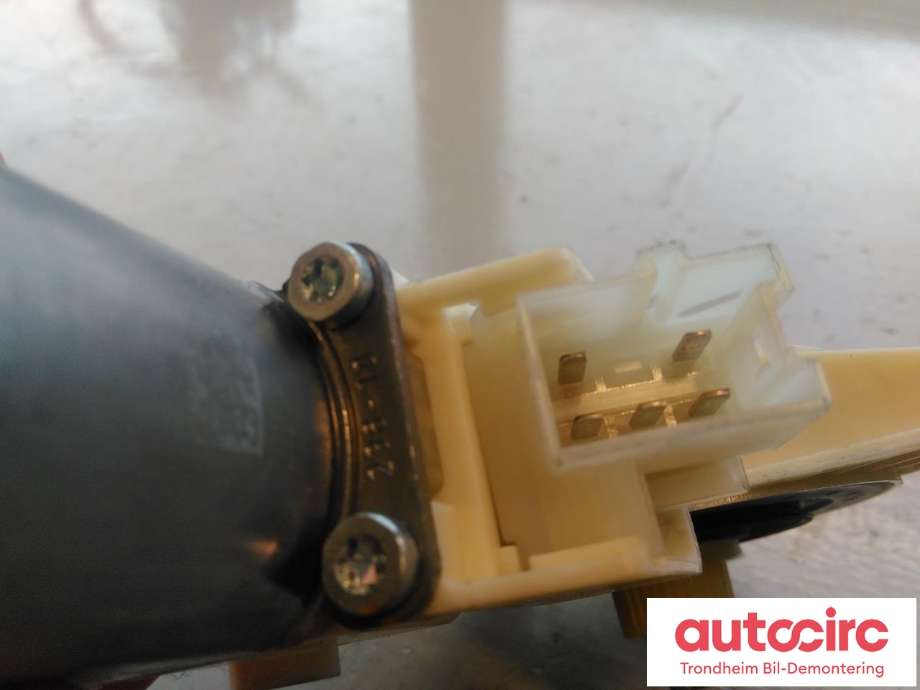 Ruteheis, kun motor, venstre bak til Mercedes GLK 2008-2015 (X204) (X204) (BOSCH|A2048200542|A 204 820 05 42|0130822505)