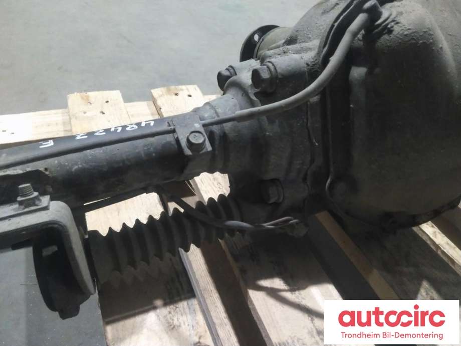 Kardang klokke foran til Mitsubishi L200 2006-2015 (Type IV)  (MITSUBISHI|3541A071|UTV: 3.917|)