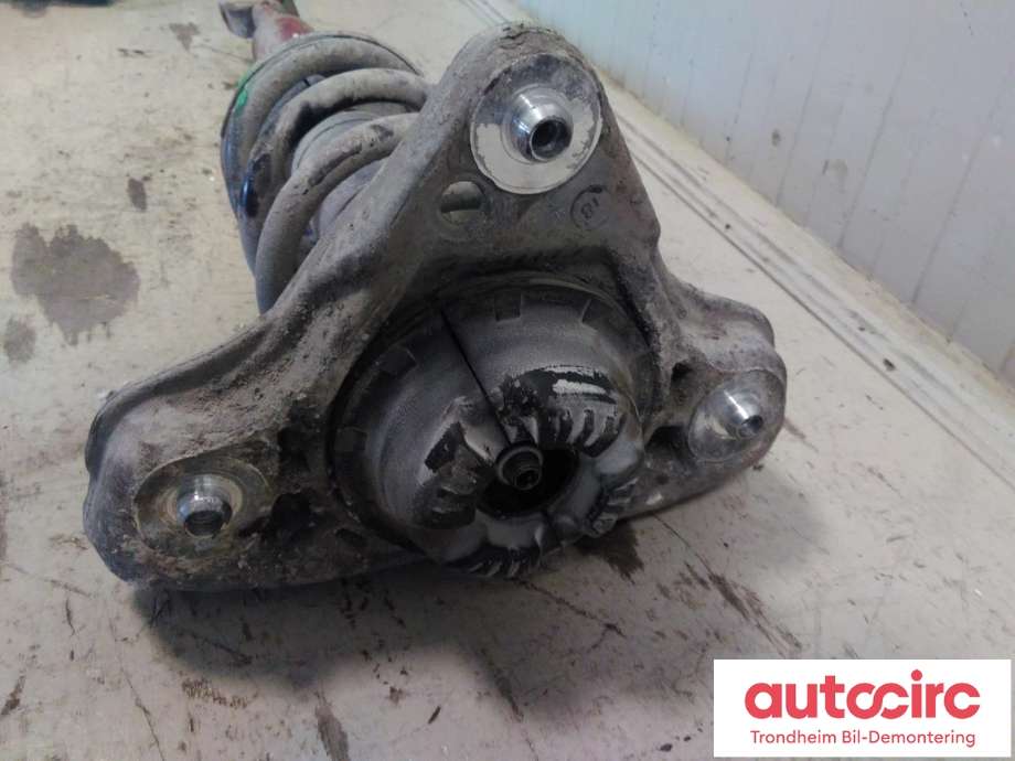 Fjærbein venstre foran til Audi A4 2004-2008 (Type III) (B7) (B7) (..|8E0413031DF|8E0 413 031 DF|)