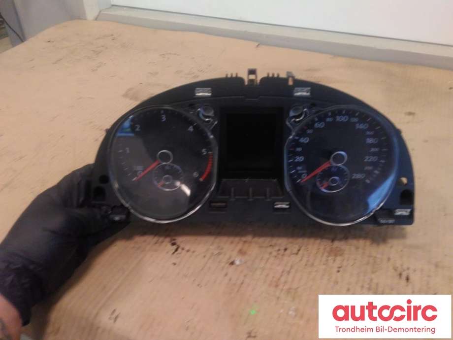 Instrumentpanel til VW CC, 2012-2014 (PASSAT CC) (PASSAT CC) (VDO|3C8920880L)
