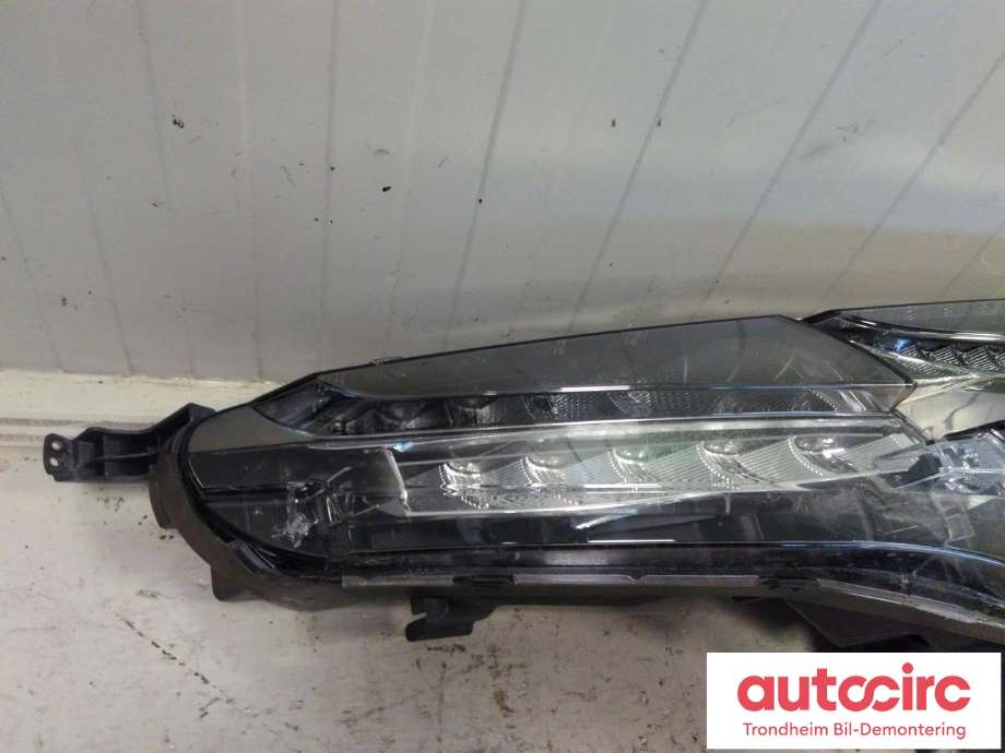 Kjørelys led høyre foran til Hyundai Tucson 2021-->>  (..|92208-N7100|92208N7100|N7922-63030| N792263030)